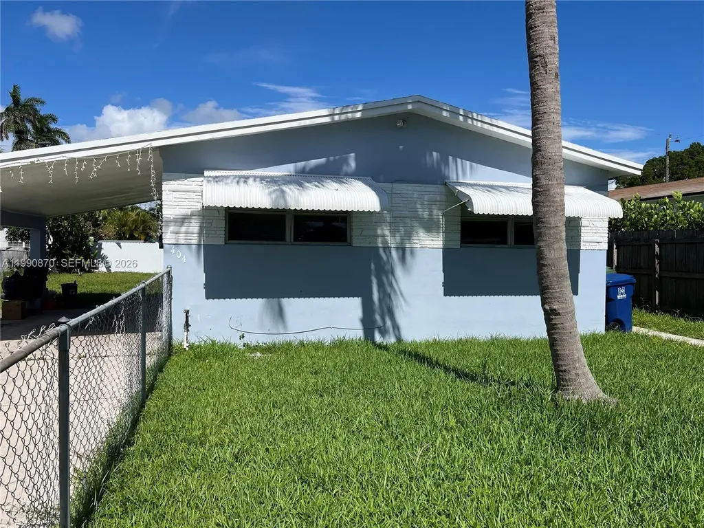 404 SW 5th Avenue Hallandale Beach FL 33009