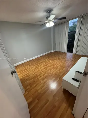 17021 N Bay Road Sunny Isles Beach FL 33160
