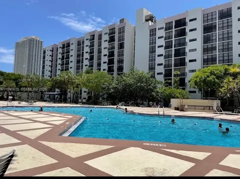 17021 N Bay Road Sunny Isles Beach FL 33160