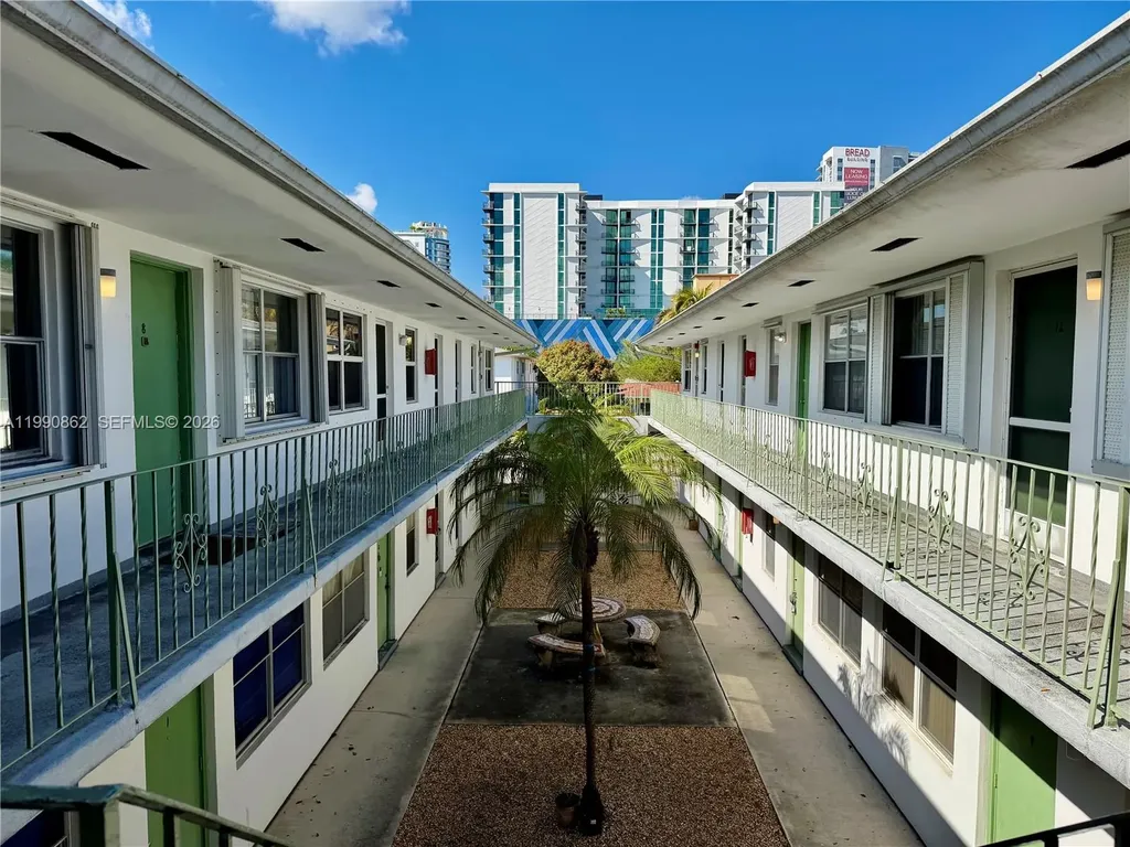 1824 Monroe Street Hollywood FL 33020