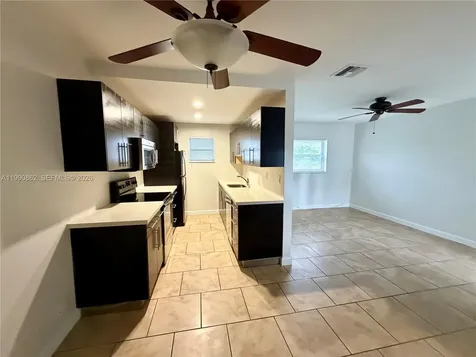 1824 Monroe Street Hollywood FL 33020