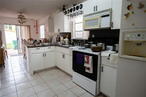 2323 SW 17th Terrace Miami FL 33145