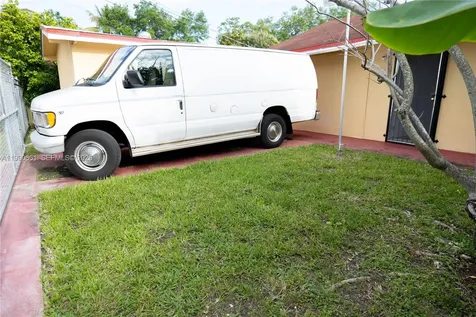 2323 SW 17th Terrace Miami FL 33145
