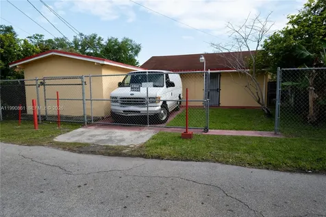 2323 SW 17th Terrace Miami FL 33145