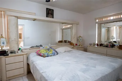 2323 SW 17th Terrace Miami FL 33145
