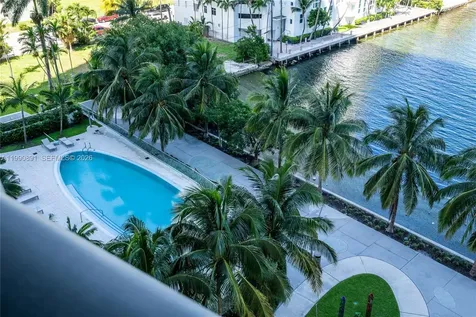 460 NE 28th Street Miami FL 33137