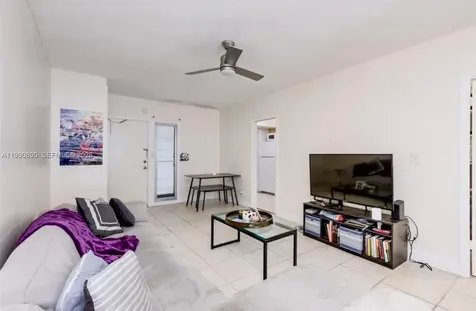 1967 S Ocean Boulevard Lauderdale By The Sea FL 33062