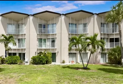 1967 S Ocean Boulevard Lauderdale By The Sea FL 33062
