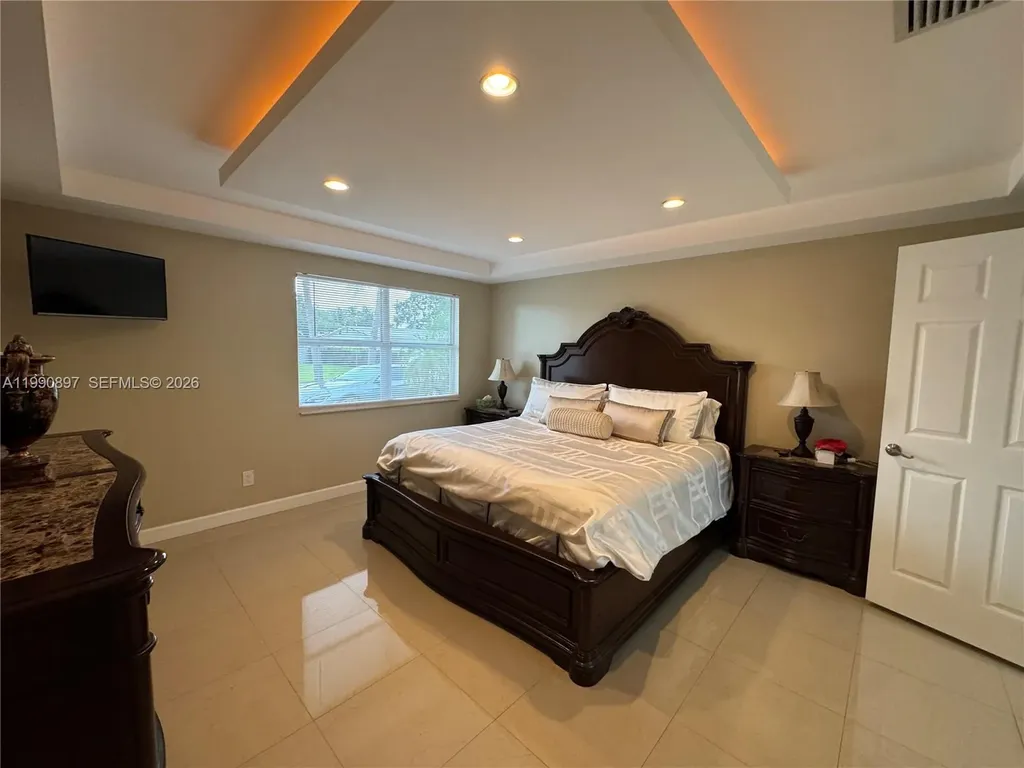 1460 NE 30th Court Pompano Beach FL 33064