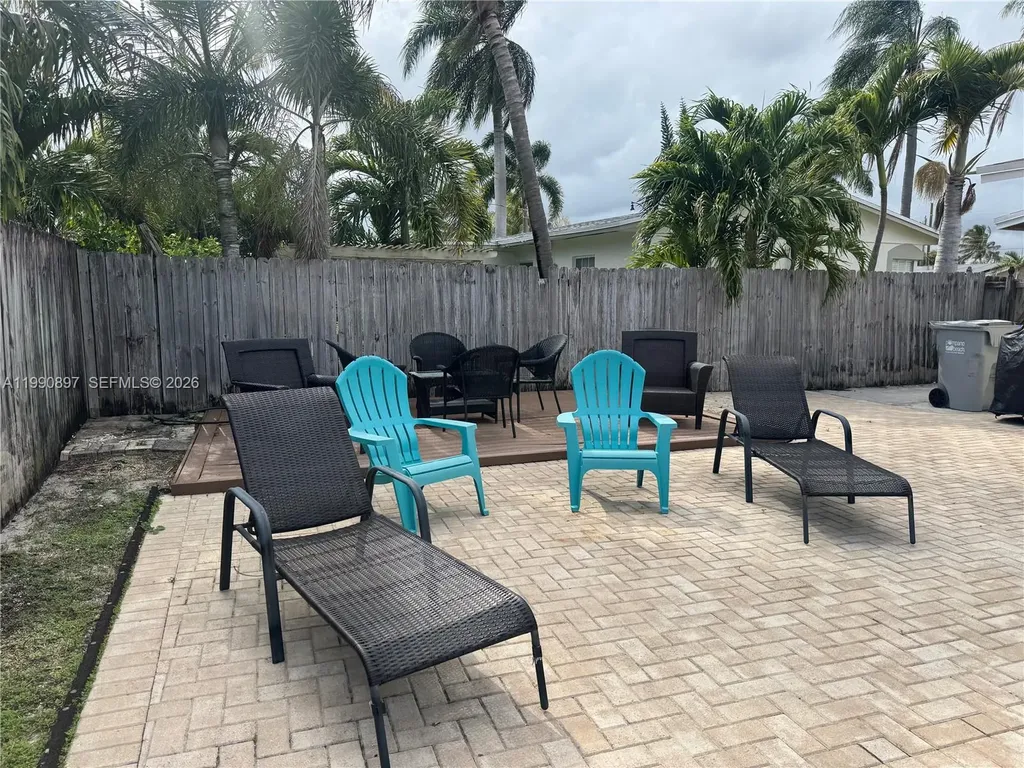 1460 NE 30th Court Pompano Beach FL 33064