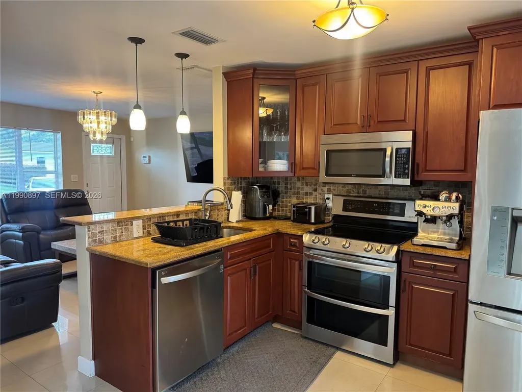 1460 NE 30th Court Pompano Beach FL 33064