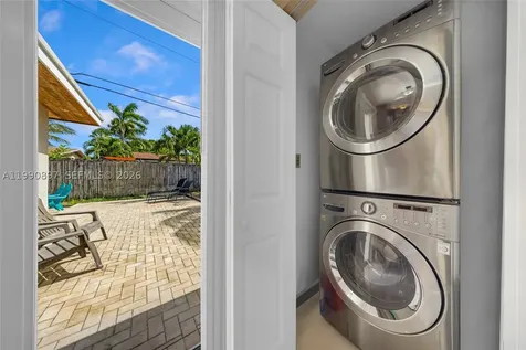 1460 NE 30th Court Pompano Beach FL 33064