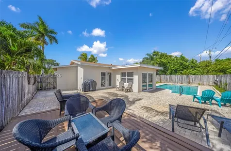 1460 NE 30th Court Pompano Beach FL 33064