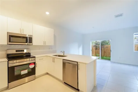 5514 NW 27th Street Lauderhill FL 33313
