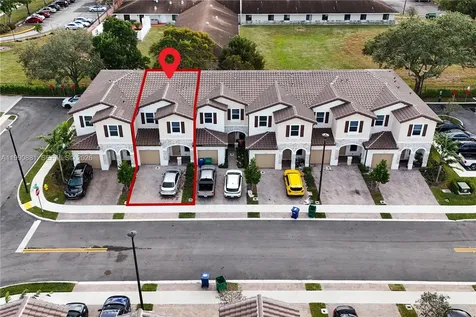 5514 NW 27th Street Lauderhill FL 33313