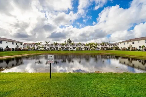 5514 NW 27th Street Lauderhill FL 33313