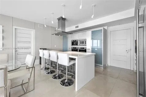 18201 Collins Avenue Sunny Isles Beach FL 33160