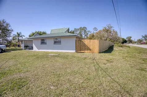 101-103 Jasmine Court Lake Placid FL 33852