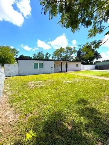 15825 E Bunche Park Drive Miami Gardens FL 33054