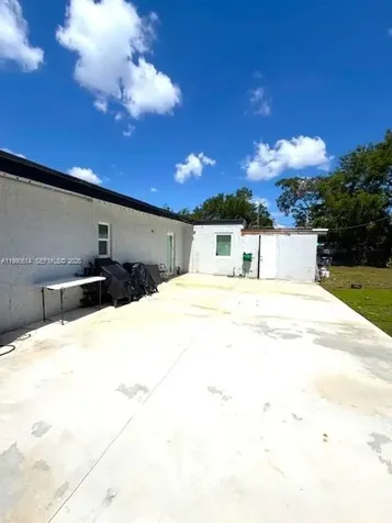 15825 E Bunche Park Drive Miami Gardens FL 33054