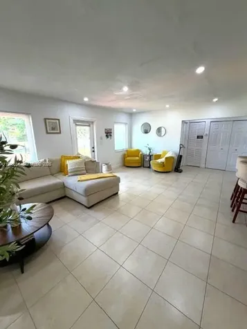 15825 E Bunche Park Drive Miami Gardens FL 33054