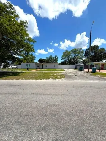 15825 E Bunche Park Drive Miami Gardens FL 33054