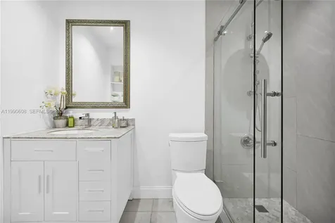 240 W 68th Street Hialeah FL 33014