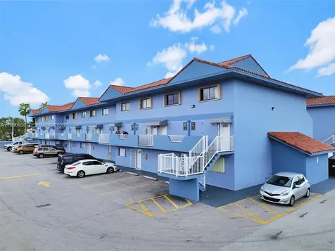 240 W 68th Street Hialeah FL 33014