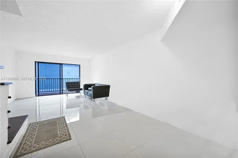 240 W 68th Street Hialeah FL 33014