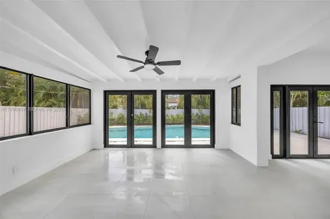 880 NE 72nd Terrace Miami FL 33138