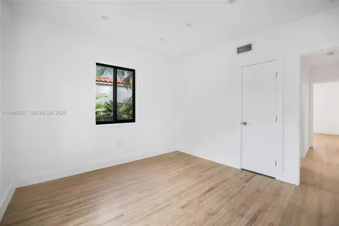 880 NE 72nd Terrace Miami FL 33138