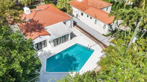 880 NE 72nd Terrace Miami FL 33138