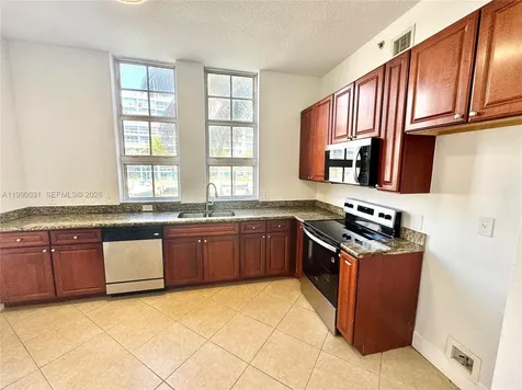 3001 NE 185th Street Aventura FL 33180