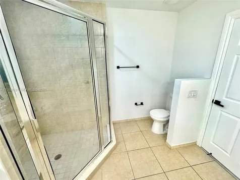 3001 NE 185th Street Aventura FL 33180
