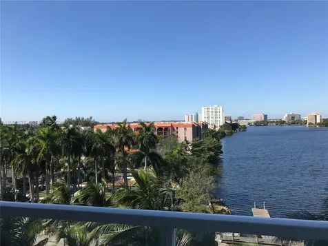 5099 NW 7th Street Miami FL 33126