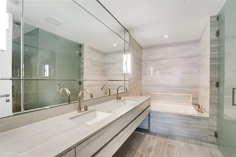 18975 Collins Avenue Sunny Isles Beach FL 33160