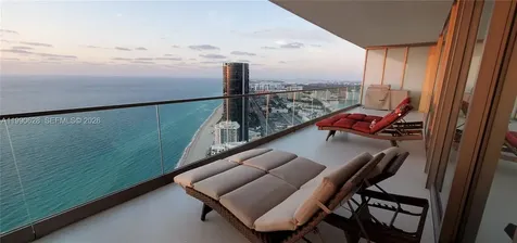 18975 Collins Avenue Sunny Isles Beach FL 33160