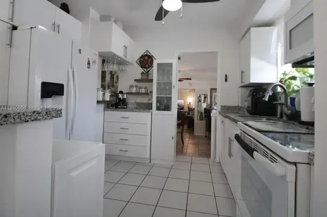 2314 SW 60 Avenue Miami FL 33155