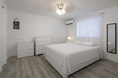 2314 SW 60 Avenue Miami FL 33155