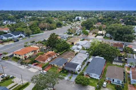 2314 SW 60 Avenue Miami FL 33155