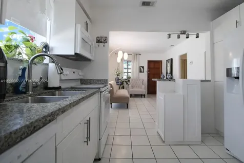 2314 SW 60 Avenue Miami FL 33155