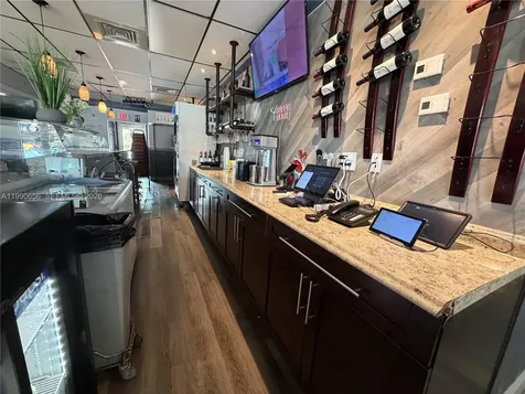 1352 E 4th Avenue Hialeah FL 33010