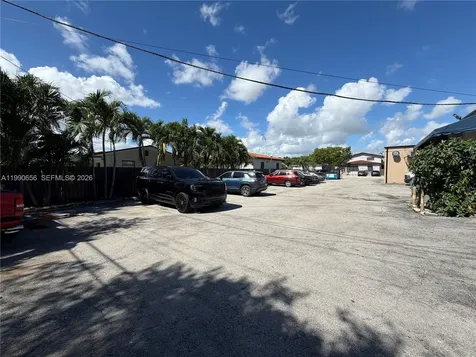 1352 E 4th Avenue Hialeah FL 33010
