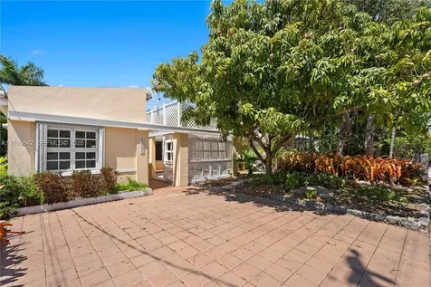 1845 Daytonia Road Miami Beach FL 33141
