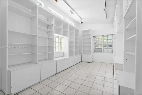 1845 Daytonia Road Miami Beach FL 33141