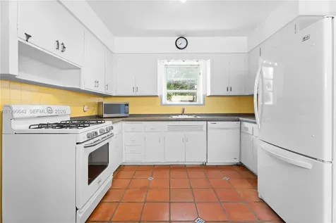 1845 Daytonia Road Miami Beach FL 33141