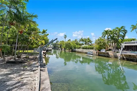 1845 Daytonia Road Miami Beach FL 33141
