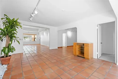 1845 Daytonia Road Miami Beach FL 33141