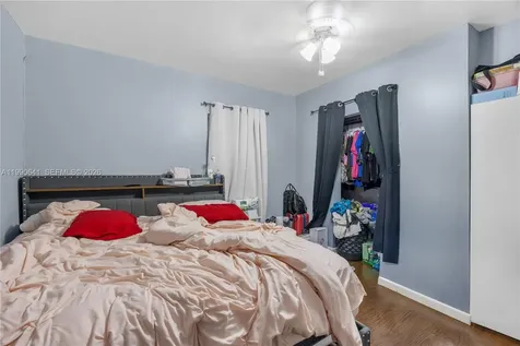 2901 NW 9th Court Fort Lauderdale FL 33311