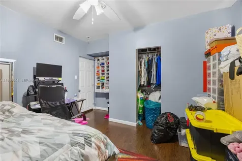 2901 NW 9th Court Fort Lauderdale FL 33311
